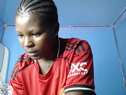 TrishaKalid online show from 04/02/26, 08:54