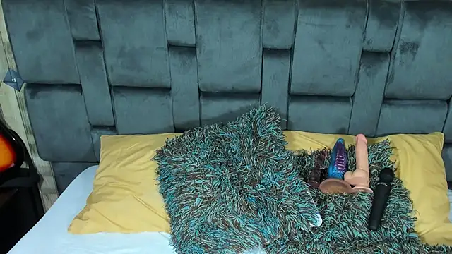 Aisha Hall online show from 03/14/25, 06:50