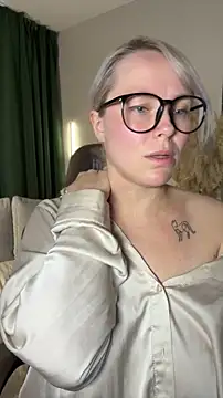 Charming Daphny online show from 05/22/26, 06:44