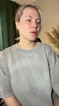 Charming Daphny online show from 04/12/26, 06:27