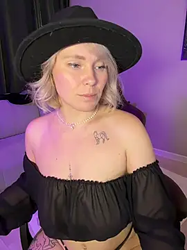 Charming Daphny online show from 03/12/26, 06:56