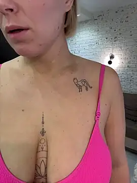 Snapshot of Charming_Daphny chatting on 11/23/25, 05:50 Charming Daphny online show from 11/23/25, 05:50