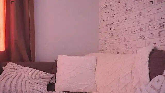 Snapshot of Charming_Daphny chatting on 03/07/25, 08:23 Charming Daphny online show from 03/07/25, 08:23