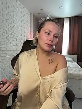 Snapshot of Charming_Daphny chatting on 11/21/25, 06:34 Charming Daphny online show from 11/21/25, 06:34