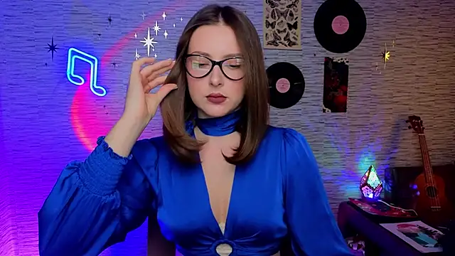 Snapshot of GloriaElmer chatting on 01/31/25, 09:59 GloriaElmer online show from 01/31/25, 09:59