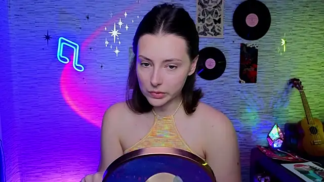 Snapshot of GloriaElmer chatting on 02/06/25, 05:57 GloriaElmer online show from 02/06/25, 05:57