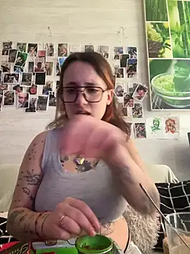 Hawitxui online show from 05/10/26, 07:34