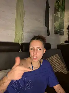 Hawitxui online show from 10/13/25, 06:09