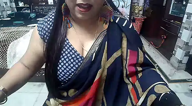 kiranpreet85 online show from 01/12/25, 08:14