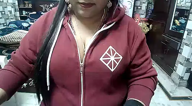 kiranpreet85 online show from 01/20/25, 05:06