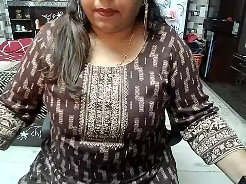 kiranpreet85 online show from 03/17/25, 02:01