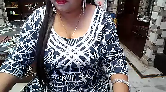 kiranpreet85 online show from 01/30/25, 02:25