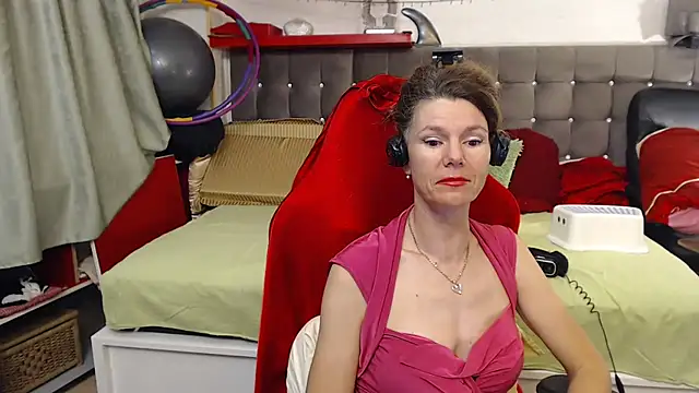 kellyterapy online show from 10/28/25, 10:09