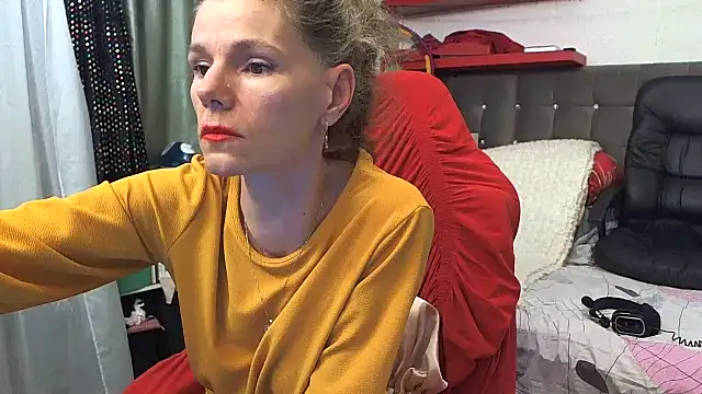 Snapshot of kellyterapy chatting on 03/18/25, 10:48 kellyterapy online show from 03/18/25, 10:48