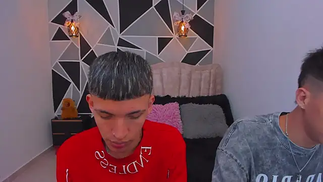 Snapshot of Juan_Nd_Steven chatting on 01/08/26, 02:50 Juan Nd Steven online show from 01/08/26, 02:50