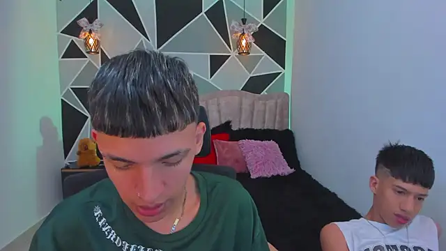 Snapshot of Juan_Nd_Steven chatting on 01/16/26, 03:43 Juan Nd Steven online show from 01/16/26, 03:43