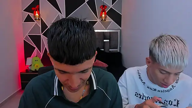 Juan Nd Steven online show from 04/18/26, 01:52