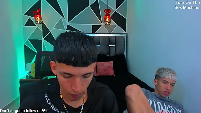 Juan Nd Steven online show from 04/07/26, 01:07