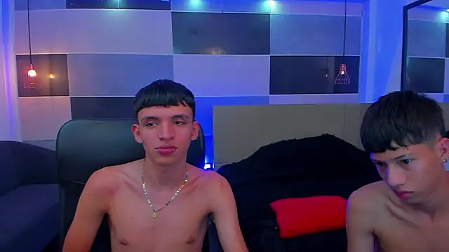 Snapshot of Juan_Nd_Steven chatting on 02/18/25, 07:43 Juan Nd Steven online show from 02/18/25, 07:43