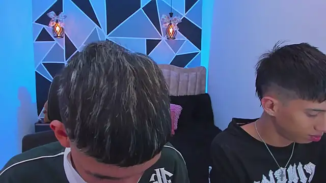 Snapshot of Juan_Nd_Steven chatting on 01/09/26, 03:35 Juan Nd Steven online show from 01/09/26, 03:35