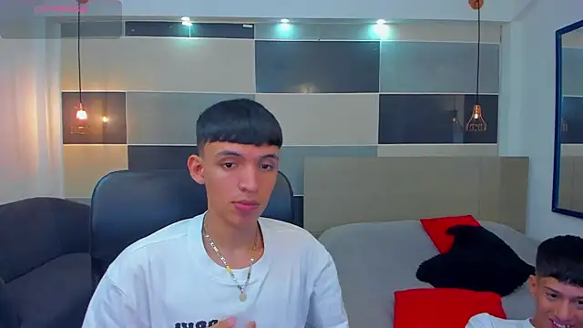Snapshot of Juan_Nd_Steven chatting on 03/02/25, 12:58 Juan Nd Steven online show from 03/02/25, 12:58