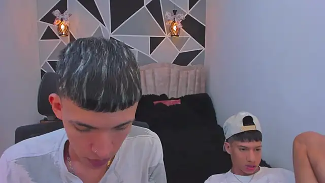 Snapshot of Juan_Nd_Steven chatting on 01/07/26, 03:22 Juan Nd Steven online show from 01/07/26, 03:22