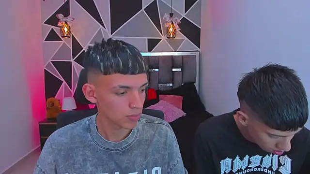 Snapshot of Juan_Nd_Steven chatting on 02/11/26, 10:09 Juan Nd Steven online show from 02/11/26, 10:09