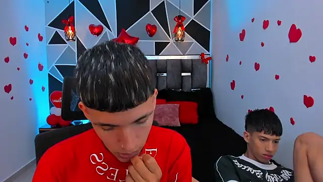 Snapshot of Juan_Nd_Steven chatting on 02/21/26, 03:30 Juan Nd Steven online show from 02/21/26, 03:30