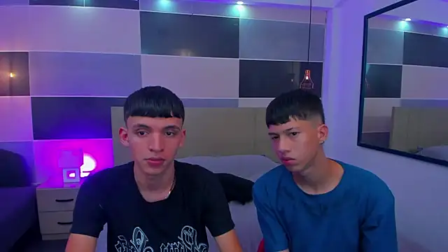 Snapshot of Juan_Nd_Steven chatting on 03/01/25, 07:51 Juan Nd Steven online show from 03/01/25, 07:51