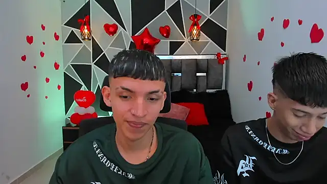 Snapshot of Juan_Nd_Steven chatting on 02/24/26, 02:56 Juan Nd Steven online show from 02/24/26, 02:56