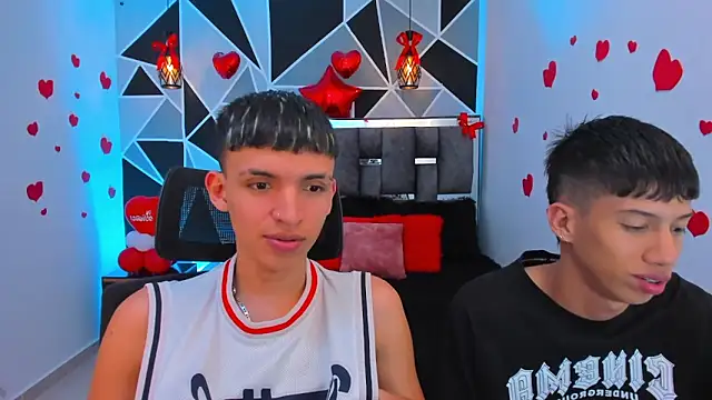 Snapshot of Juan_Nd_Steven chatting on 02/19/26, 11:12 Juan Nd Steven online show from 02/19/26, 11:12