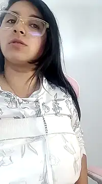  Angelinaandrade  online show from 02/05/25, 11:17