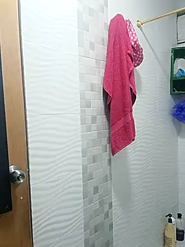  Angelinaandrade  online show from 10/24/25, 01:15