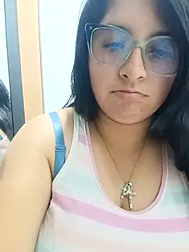  Angelinaandrade  online show from 10/30/25, 01:26