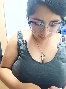  Angelinaandrade  online show from 09/26/25, 01:12