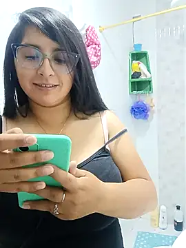  Angelinaandrade  online show from 10/07/25, 01:39