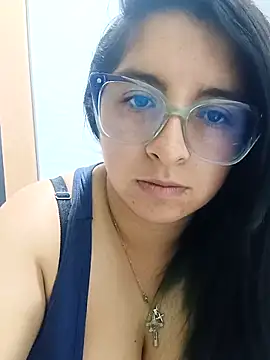  Angelinaandrade  online show from 11/06/25, 01:31