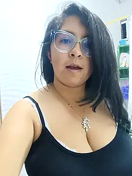 Angelinaandrade  online show from 09/30/25, 01:11