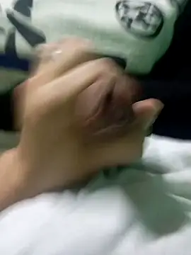 Snapshot of hotie7tvn chatting on 11/02/25, 04:45 hotie7tvn online show from 11/02/25, 04:45