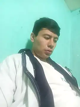 Snapshot of hotie7tvn chatting on 03/22/25, 12:46 hotie7tvn online show from 03/22/25, 12:46