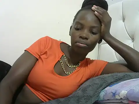Snapshot of shanycute1 chatting on 10/02/25, 01:36 shanycute1 online show from 10/02/25, 01:36