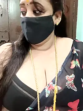 Snapshot of ashikaa_r chatting on 09/15/25, 08:31 ashikaa r online show from 09/15/25, 08:31