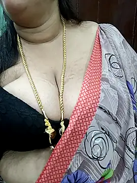 Snapshot of ashikaa_r chatting on 02/25/25, 01:10 ashikaa r online show from 02/25/25, 01:10