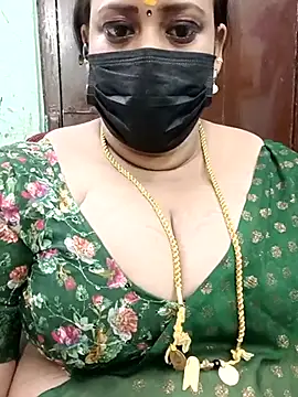 Snapshot of ashikaa_r chatting on 03/16/25, 01:17 ashikaa r online show from 03/16/25, 01:17