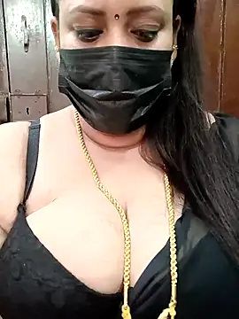 Snapshot of ashikaa_r chatting on 02/20/25, 04:50 ashikaa r online show from 02/20/25, 04:50