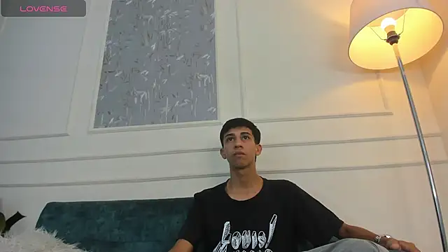Lucian Davi online show from 10/16/25, 04:37