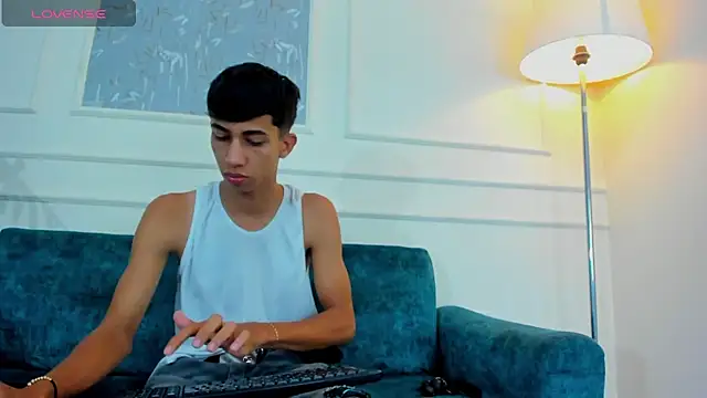 Lucian Davi online show from 02/24/25, 12:05