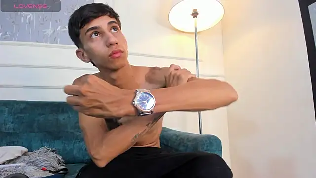 Lucian Davi online show from 09/22/25, 04:18