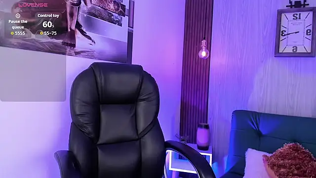 Snapshot of miah_connor chatting on 09/12/25, 08:19 miah connor online show from 09/12/25, 08:19