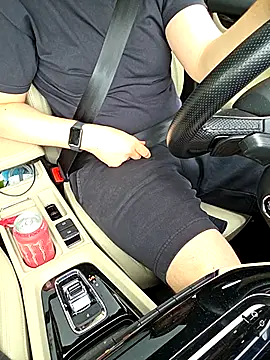 HornyTeenBoy64 online show from 05/04/26, 11:57